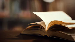 За эти советские книги сейчас можно получить до 5 миллионов рублей - загляните на свои полки с книгами