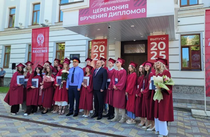 Во Владимире 91 выпускнику РАНХиГС вручили дипломы юристов