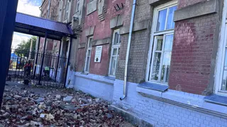 Во Владимирской области обрушился фасад школы
