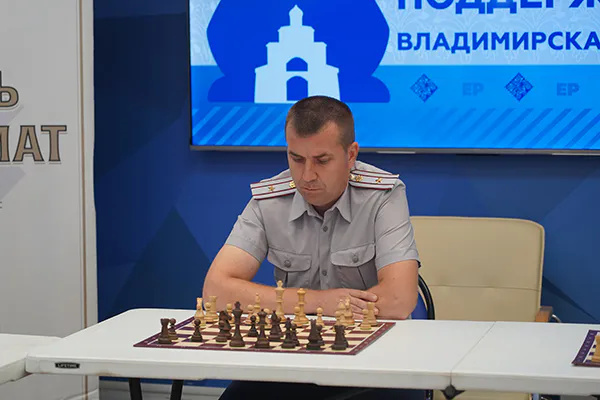 Сотрудники владимирского УФСИН сыграли в шахматы с ростовским гроссмейстером