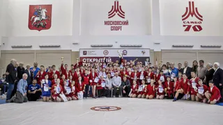 Школьники из Владимирской области взяли золото турнира в честь легендарного самбиста
