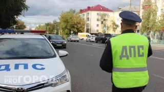 ПДД снова перепишут: это касается любителей болтать по телефону во время езды