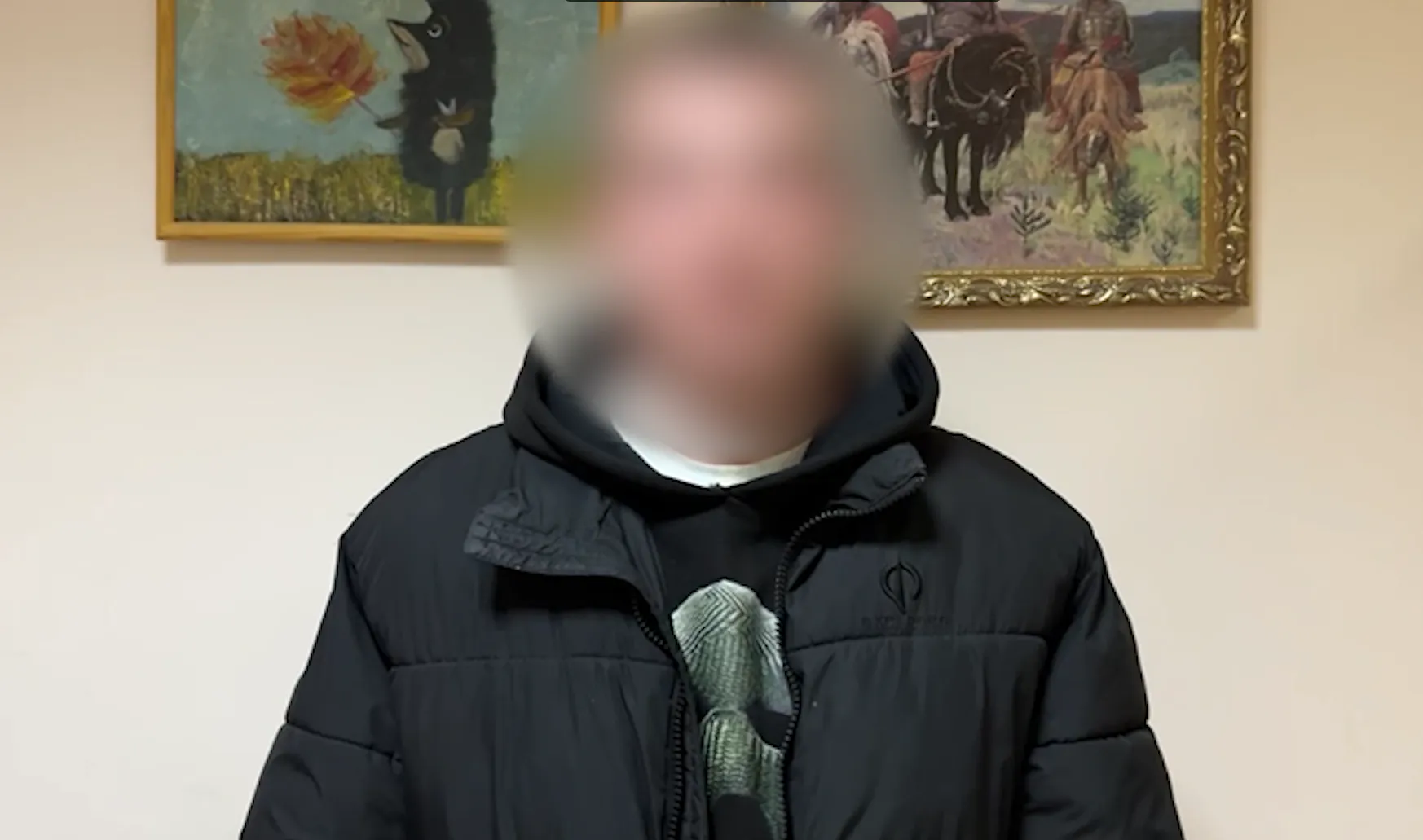 Возбуждено дело против вандалов, повредивших памятник в центре Владимира