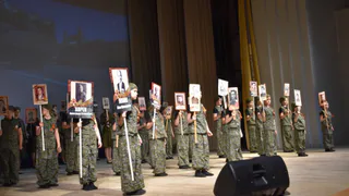 «И помнит мир спасенный»: в Камешково прошел праздничный концерт к 81-й годовщине Победы