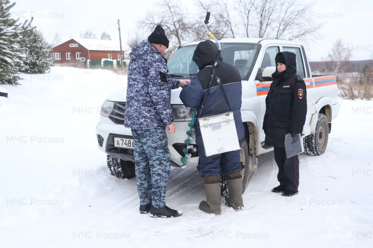 Во Владимирской области с тонкого льда были удалены 50 рыбаков
