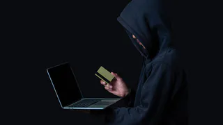 Из-за обмана мошенников женщина продала имущество ради несуществующих долгов