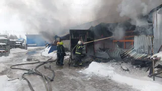 В Александровском районе случился пожар на складе