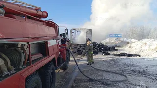 На трассе М-7 в Гороховецком районе загорелся грузовик с шинами