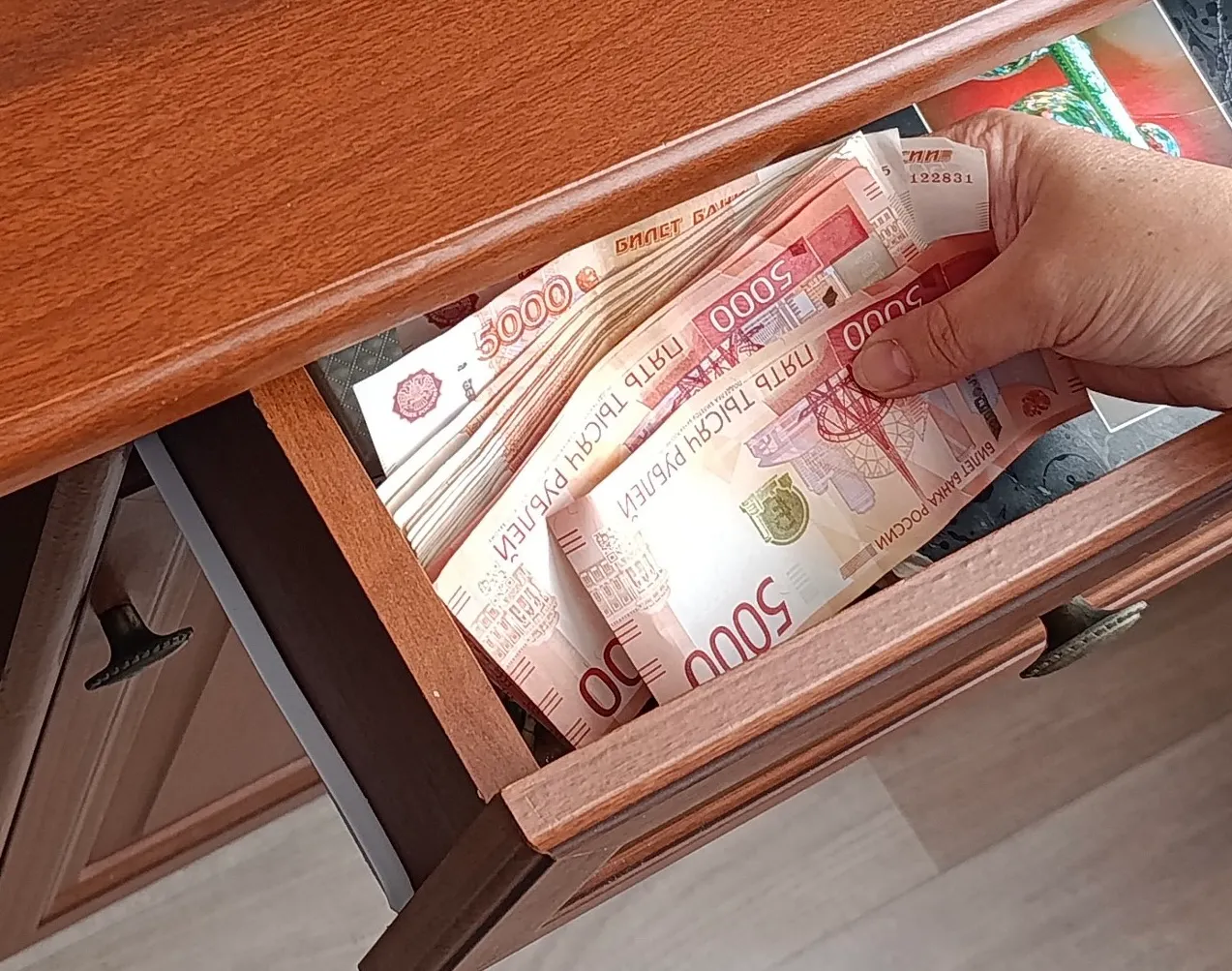 В Юрьев-Польском 21-летний парень толкнул подростка на кражу у собственного отца