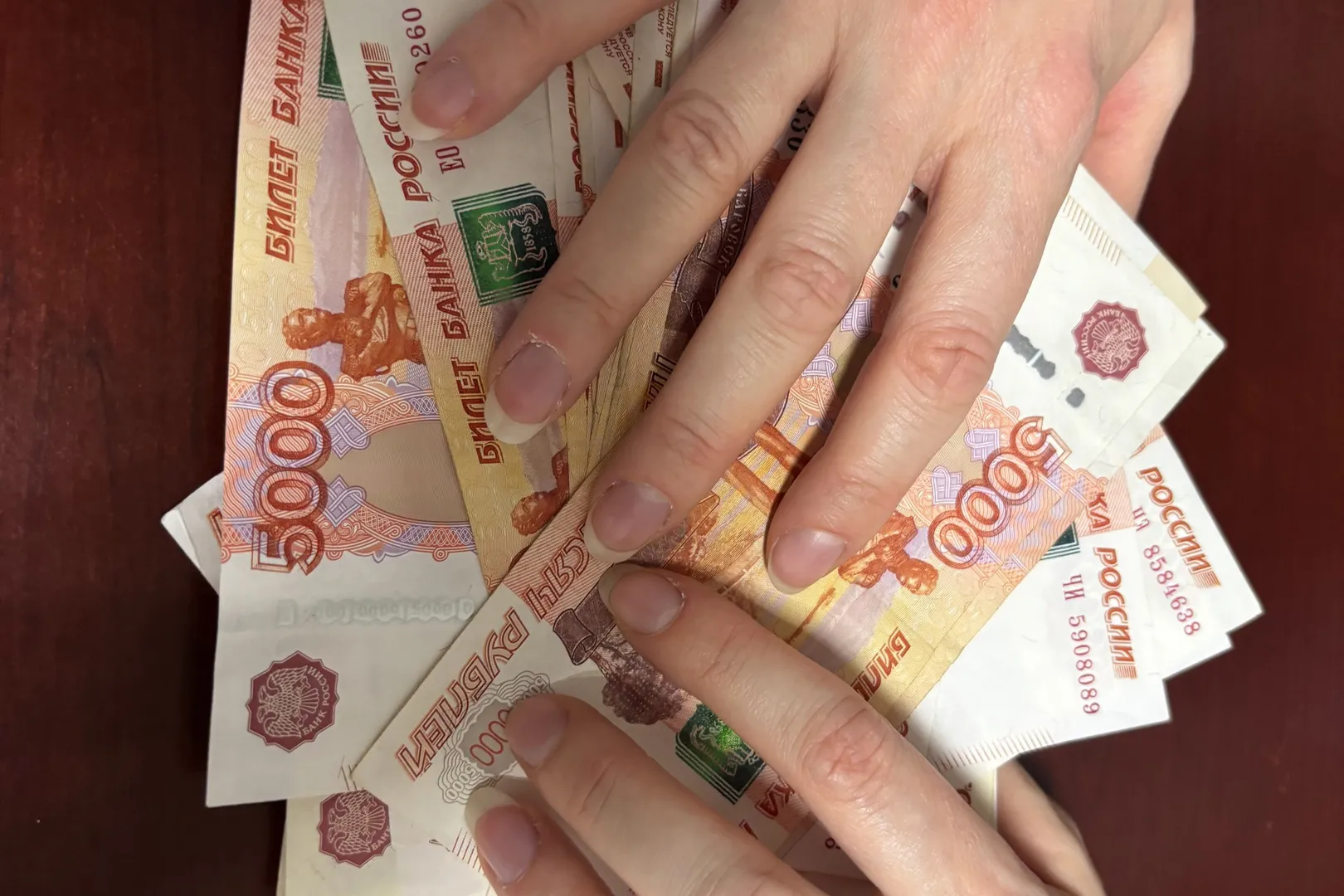 Все, у кого есть купюры по 5000 рублей дома – россиян ждут неожиданные перемены в середине февраля