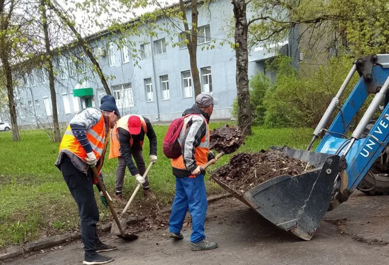 Во Владимире продолжается весеннее обновление городских территорий