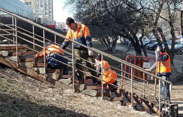 Во Владимире третий год продолжается масштабный ремонт городских лестниц