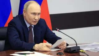 "Путин нарушил табу, и теперь мы знаем то, чего знать не должны": о чем предупреждает Михаил Хазин