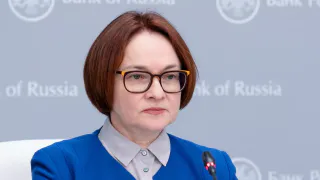 Ситуация становится критической: глава Центробанка предупреждает россиян о рисках с вкладами и кредитами