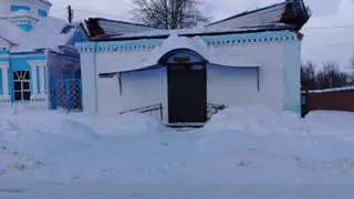 В Вязниках на Соборной площади обрушилась часть крыши рынка