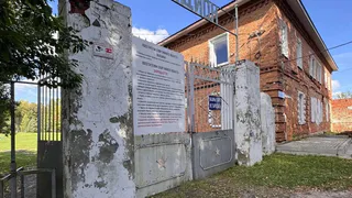 В семи спортивных школах и комплексах Александрова повреждены трибуны и покрытие
