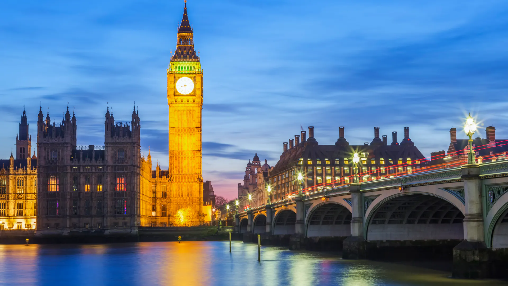 Особенности Англии, которые шокируют русских туристов. Грязная посуда, дома в ботинках и ковры в влажных местах