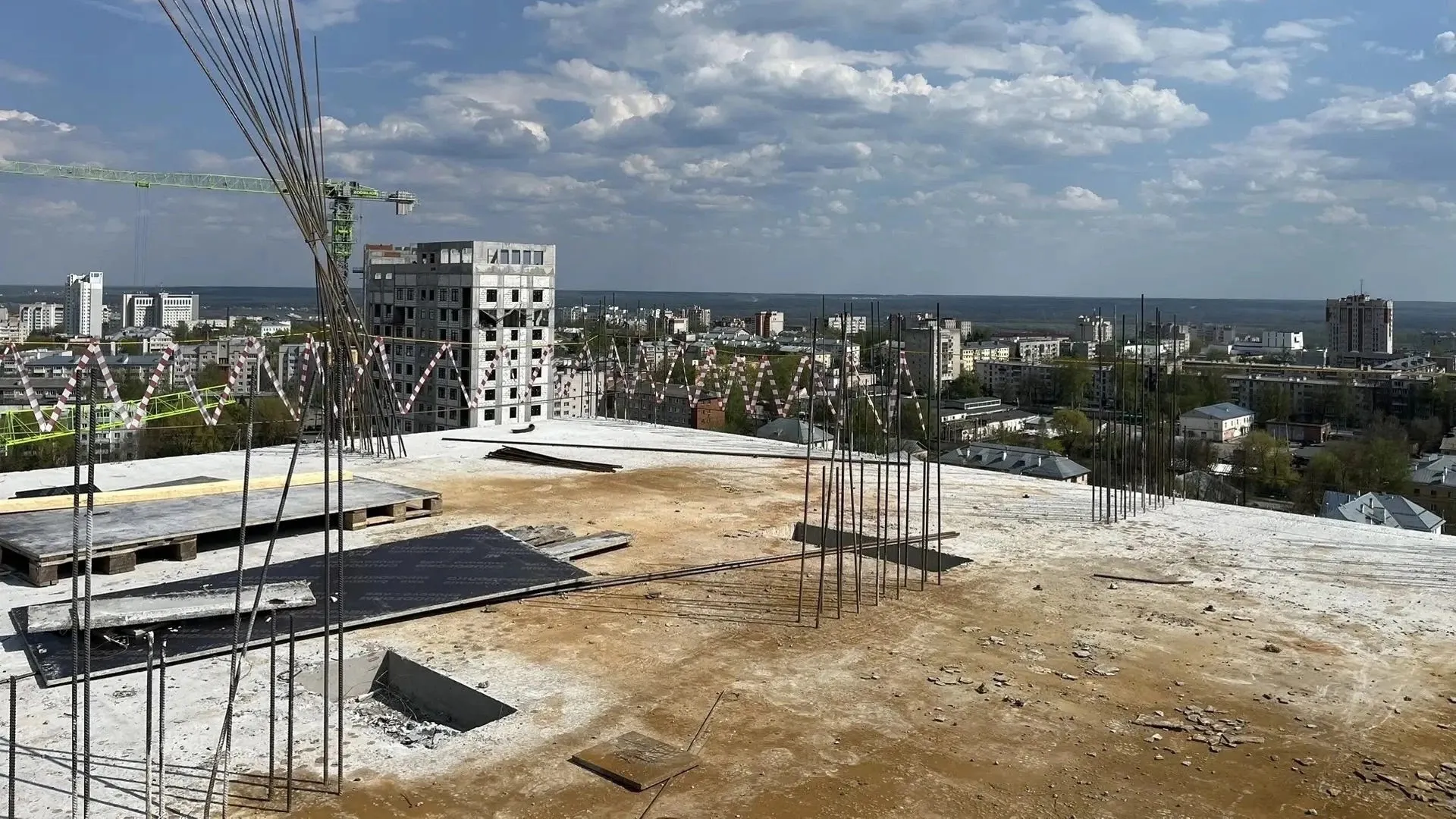 Во Владимире вынесли приговор прорабу, по вине которого рабочий упал с 17 этажа