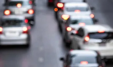 На трассе М-7 во Владимирской области образовалась пробка в 6,5 километра из-за ДТП С грузовиком