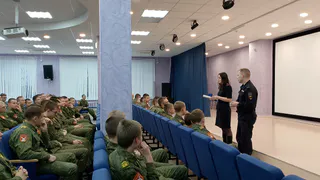 В Радужном кадеты пообщались с инспекторами по делам несовершеннолетних
