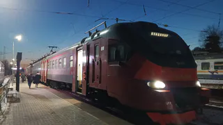 Россиянка выкупила целое купе в поезде РЖД за 50 000 рублей: вот как отреагировали попутчики — райское путешествие превратилось в сущий ад