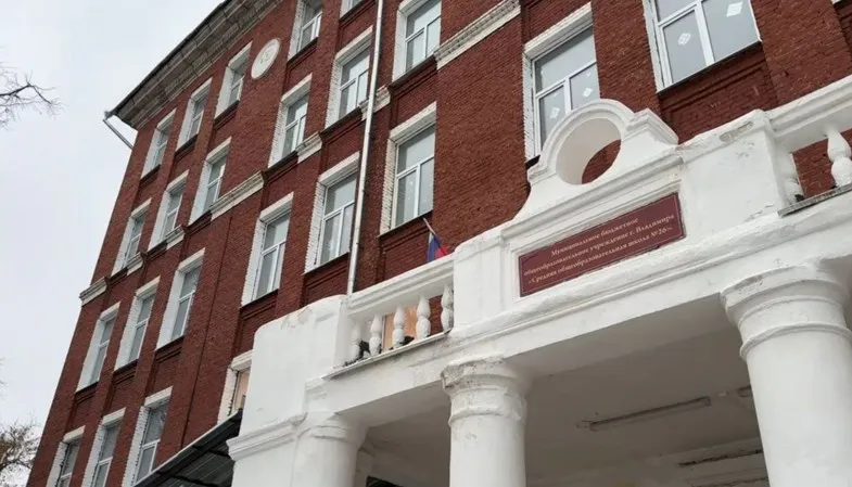 Во Владимире школу №26 доделывают после срыва капитального ремонта