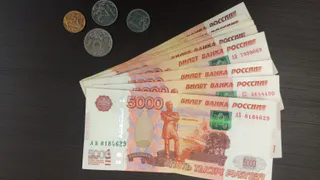 Экономист Хазин предупреждает: деньги готовят к «обнулению» - россиян ждет неизбежная девальвация