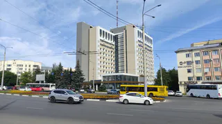 Главный синоптик России предупреждает об опасном солнце