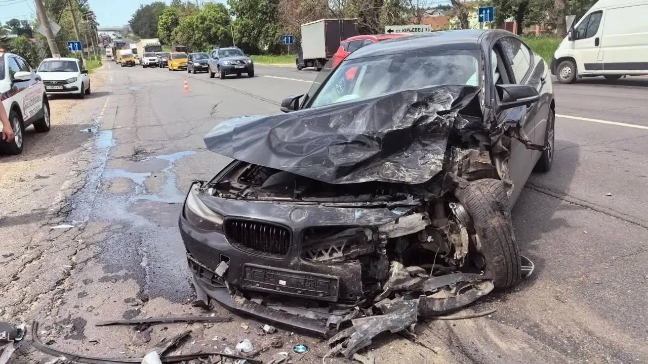 Во Владимире при тройном ДТП из-за халатности водителя погиб человек