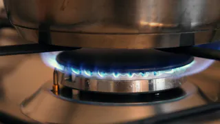 Объявлены новые запреты для собственников квартир с газовой плитой