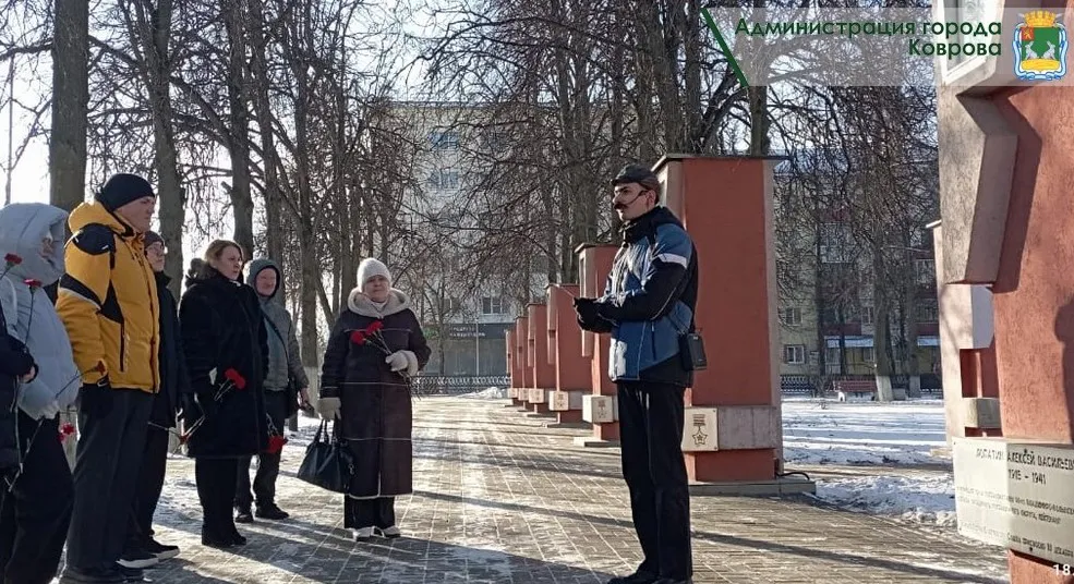 В Коврове прошла Вахта памяти в честь 110-летия Героя Советского Союза Алексея Лопатина