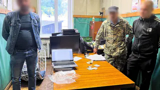 Иностранца заключили под стражу за попытку подкупить полицейского в Гороховце