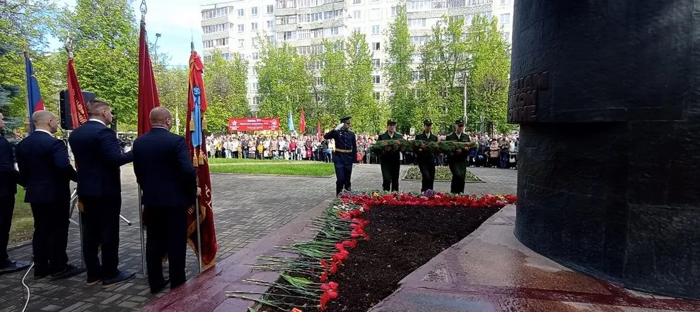 В Коврове почтили память павших воинов-дегтярёвцев на митинге ко Дню Победы
