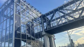 На наземном переходе во Владимире нашли повреждения 