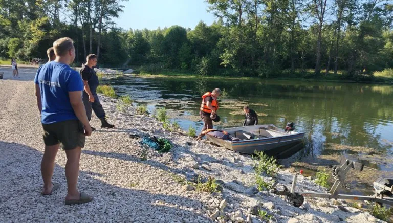 В Суздальском районе водолазы обследовали реку Бродинка в поисках пропавшего мужчины
