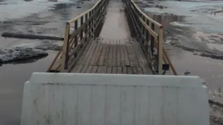 В Суздале запретили движение по пешеходным мостам