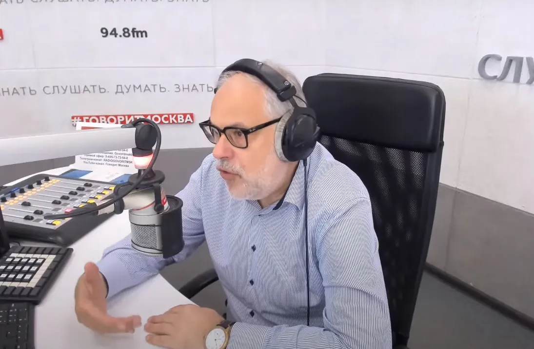 Экономист Михаил Хазин призвал россиян срочно покупать это: "Иначе цены взлетят до небес"