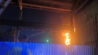 Ночью во Владимире загорелось производственное здание