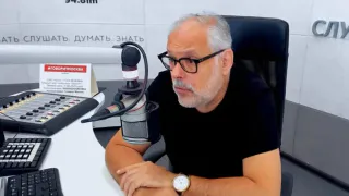 "Ведет к народному бунту и оранжевой революции": Михаил Хазин высказался о политике Центробанка