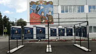Фотовыставка о подвигах российских бойцов открылась в Селивановском районе