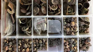 Женщину из Владимира осудили за незаконные раскопки старинных монет 