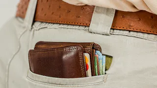 Лавровый лист всегда ношу в кошельке – всем советую: вот такое у него действие – странно, но работает